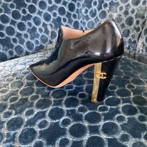 Original CHANEL Low boots